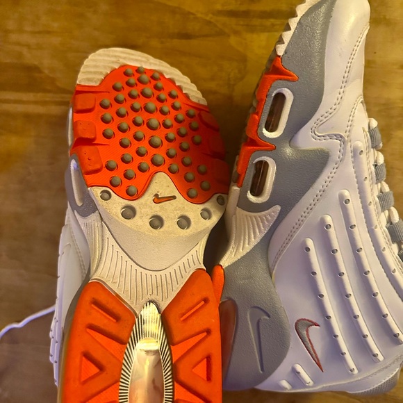 ken griffey jr turf shoes